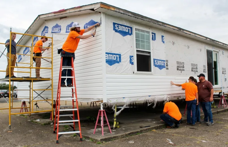 JVS carpentry students build skills through modular home project